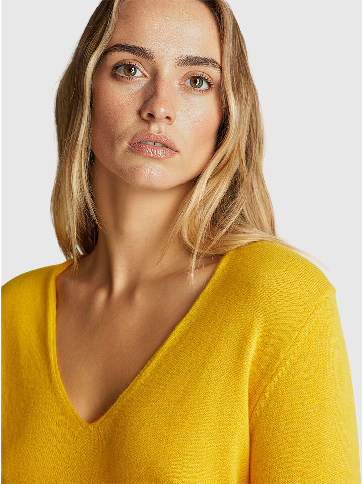 V NECK SWEATER L/S Women image number 4